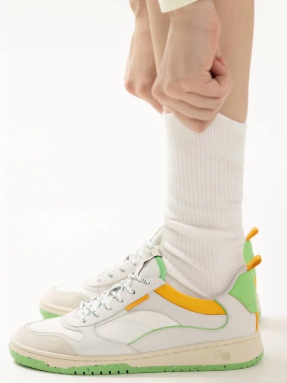 Oncept White & Green Women’s Low-Top Sneakers with Yellow Accent NBW